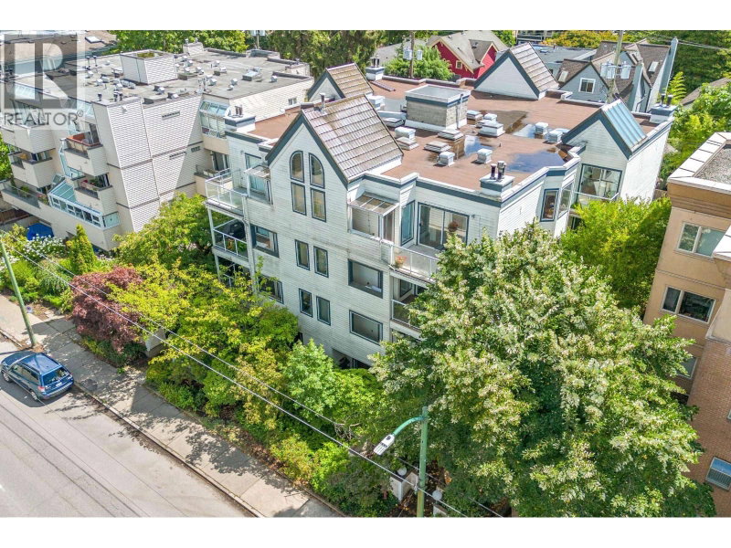 3270 4TH Avenue Vancouver British Columbia, V6K 1R9 - 2 Bedrooms Condo For Sale
