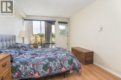 9300 GLENACRES Drive | Richmond British Columbia | Slide Image Thirteen