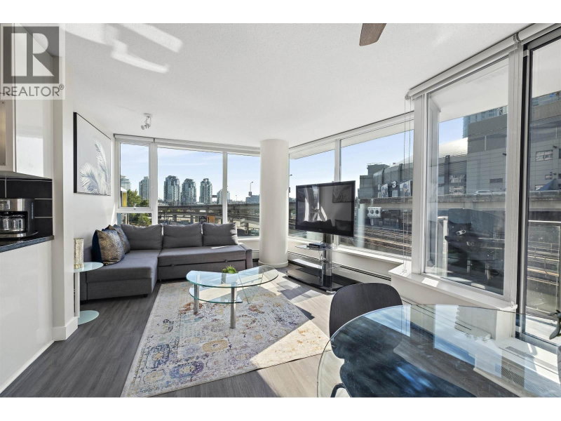 689 ABBOTT Street Vancouver British Columbia, V6B 0J2 - 2 Bedrooms Condo For Sale