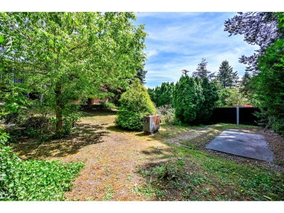 10207 127 Street | Surrey British Columbia | Slide Image Twenty-five