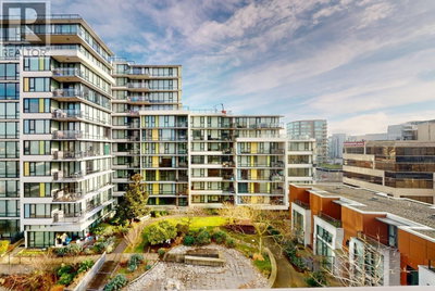 7979 FIRBRIDGE Way | Richmond British Columbia | Slide Image Four