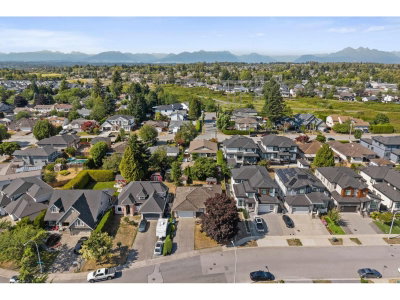 18555 57 Avenue | Surrey British Columbia | Slide Image Twenty-eight