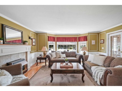 18555 57 Avenue | Surrey British Columbia | Slide Image Three