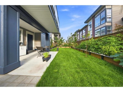 45558 MEADOWBROOK Drive | Chilliwack British Columbia | Slide Image Three