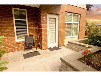 15956 86A Avenue | Surrey British Columbia | Slide Image Three