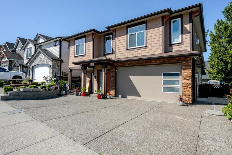 3423 HAZELWOOD Place Abbotsford British Columbia, V2S 0H8 - 6 Bedrooms Home For Sale
