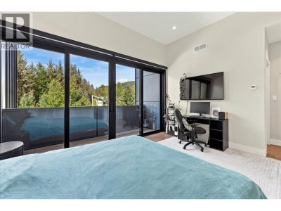 1350 CLOUDBURST Drive | Whistler British Columbia | Slide Image Ten