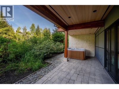 1350 CLOUDBURST Drive | Whistler British Columbia | Slide Image Nineteen