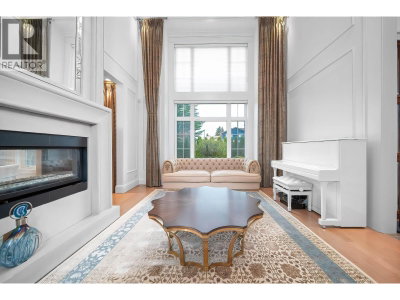 7751 SUNNYHOLME Crescent | Richmond British Columbia | Slide Image Three