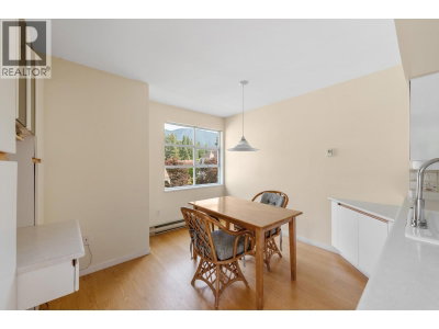 3373 CAPILANO Crescent | North Vancouver British Columbia | Slide Image Sixteen