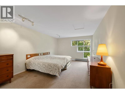 3373 CAPILANO Crescent | North Vancouver British Columbia | Slide Image Twenty-five