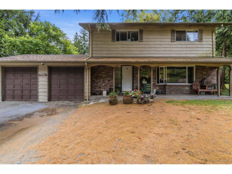 23338 56 Avenue Langley British Columbia, V2Z 2P7 - 4 Bedrooms Home For Sale