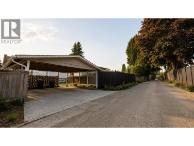 6325 NAPIER Street | Burnaby British Columbia | Slide Image Twenty-one