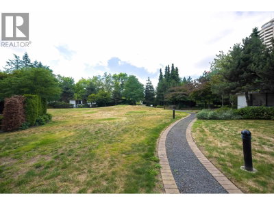 4880 BENNETT Street | Burnaby British Columbia | Slide Image Thirty-one