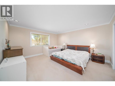 8671 SAUNDERS Road | Richmond British Columbia | Slide Image Six