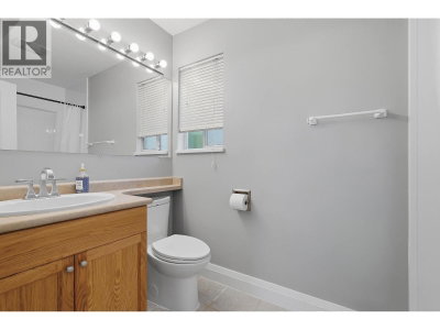 23423 SANDPIPER Avenue | Maple Ridge British Columbia | Slide Image Seventeen