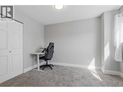 23423 SANDPIPER Avenue | Maple Ridge British Columbia | Slide Image Twenty-three