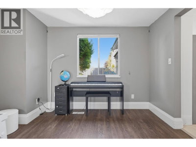 23423 SANDPIPER Avenue | Maple Ridge British Columbia | Slide Image Six