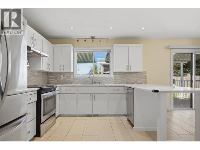 23423 SANDPIPER Avenue | Maple Ridge British Columbia | Slide Image Nine