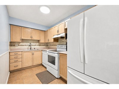 2962 TRETHEWEY Street | Abbotsford British Columbia | Slide Image Ten