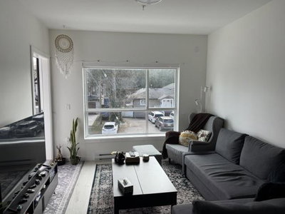 14225 103A Avenue | Surrey British Columbia | Slide Image Fifteen