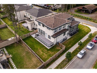 20280 27A Avenue | Langley British Columbia | Slide Image Three