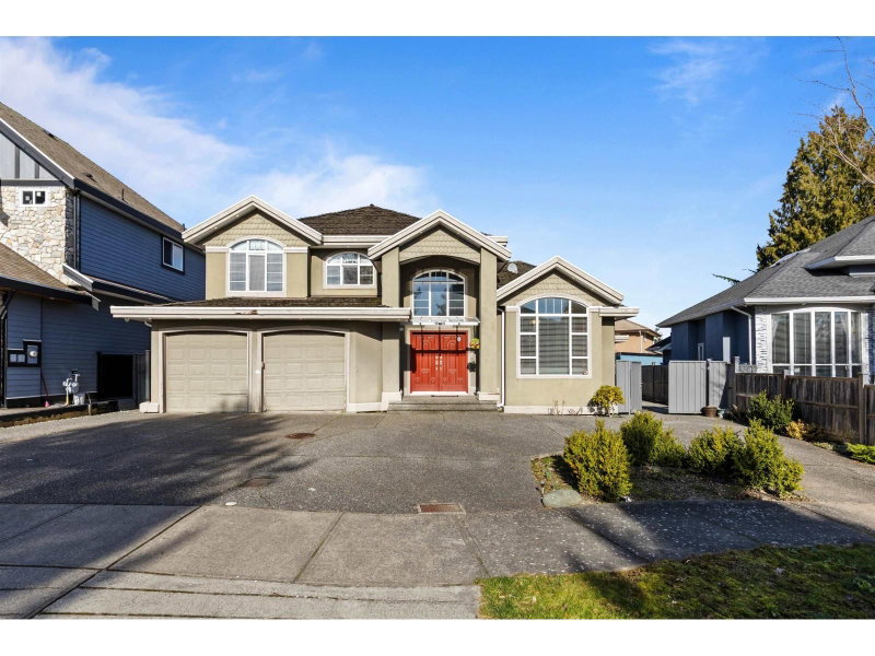 12865 63A Avenue Surrey British Columbia, V3X 3S9 - 9 Bedrooms Home For Sale