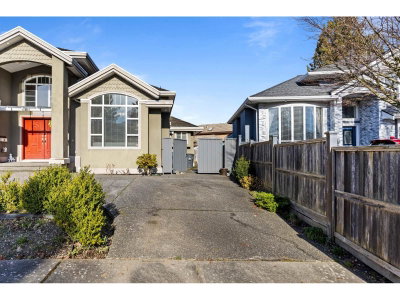 12865 63A Avenue | Surrey British Columbia | Slide Image Two