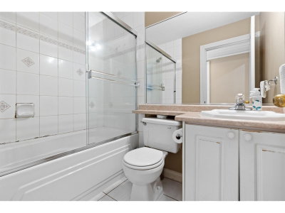 12865 63A Avenue | Surrey British Columbia | Slide Image Nine