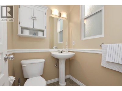 24360 102A Avenue | Maple Ridge British Columbia | Slide Image Seventeen