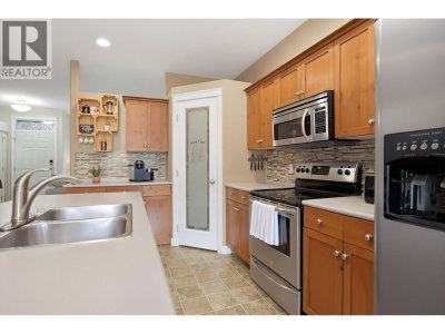 24360 102A Avenue | Maple Ridge British Columbia | Slide Image Nine