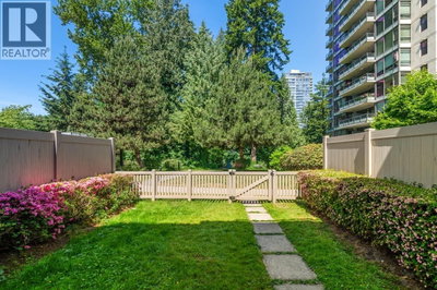 7021 17TH Avenue | Burnaby British Columbia | Slide Image Thirty-one