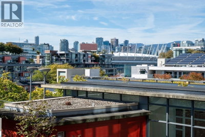 38 1ST Avenue | Vancouver British Columbia | Slide Image Eighteen