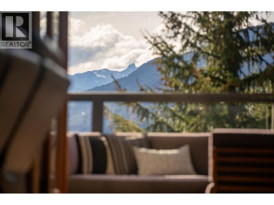 2269 NORDIC Drive | Whistler British Columbia | Slide Image Fourteen