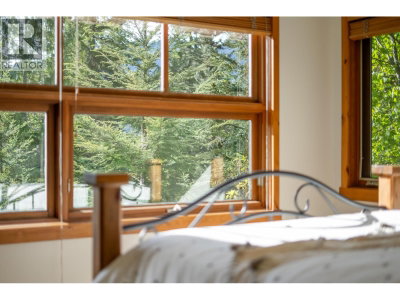 2269 NORDIC Drive | Whistler British Columbia | Slide Image Thirty-two