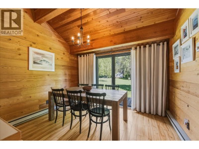 6900 CRABAPPLE Drive | Whistler British Columbia | Slide Image Ten