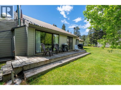 6900 CRABAPPLE Drive | Whistler British Columbia | Slide Image Eleven