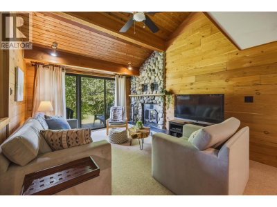 6900 CRABAPPLE Drive | Whistler British Columbia | Slide Image Six