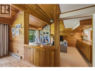 6900 CRABAPPLE Drive | Whistler British Columbia | Slide Image Nine