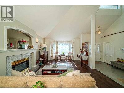 1577 LODGEPOLE Place | Coquitlam British Columbia | Slide Image Four