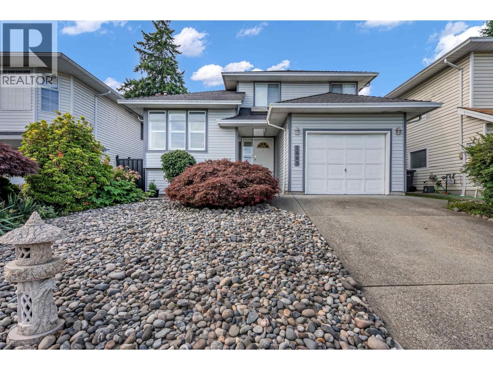 1869 HARBOUR Street, Port Coquitlam, British Columbia V3C 1A4