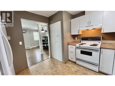 2983 CAMBRIDGE Street | Port Coquitlam British Columbia | Slide Image Nine