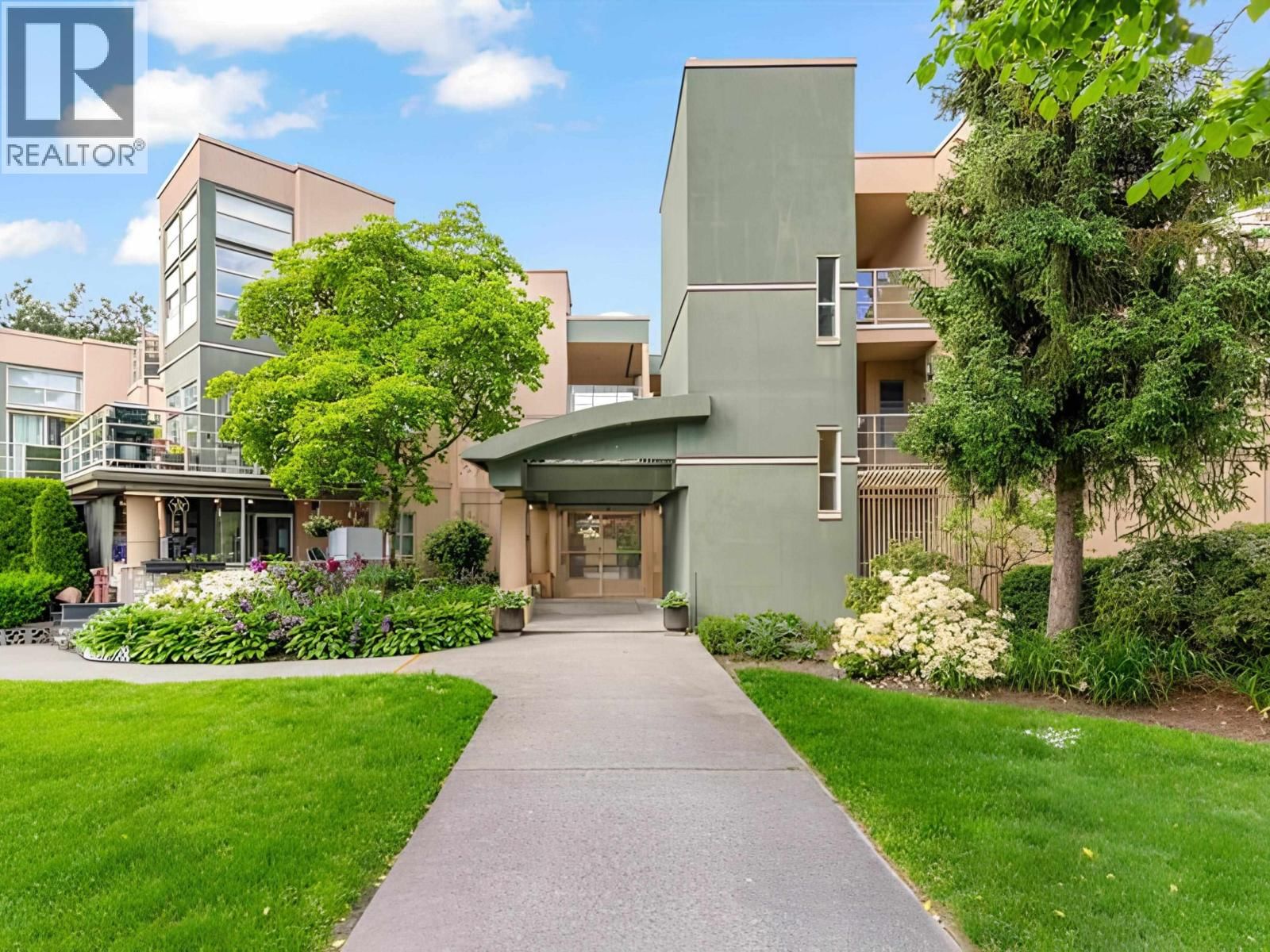 22277 122 Avenue, Maple Ridge, British Columbia V2X 3X8