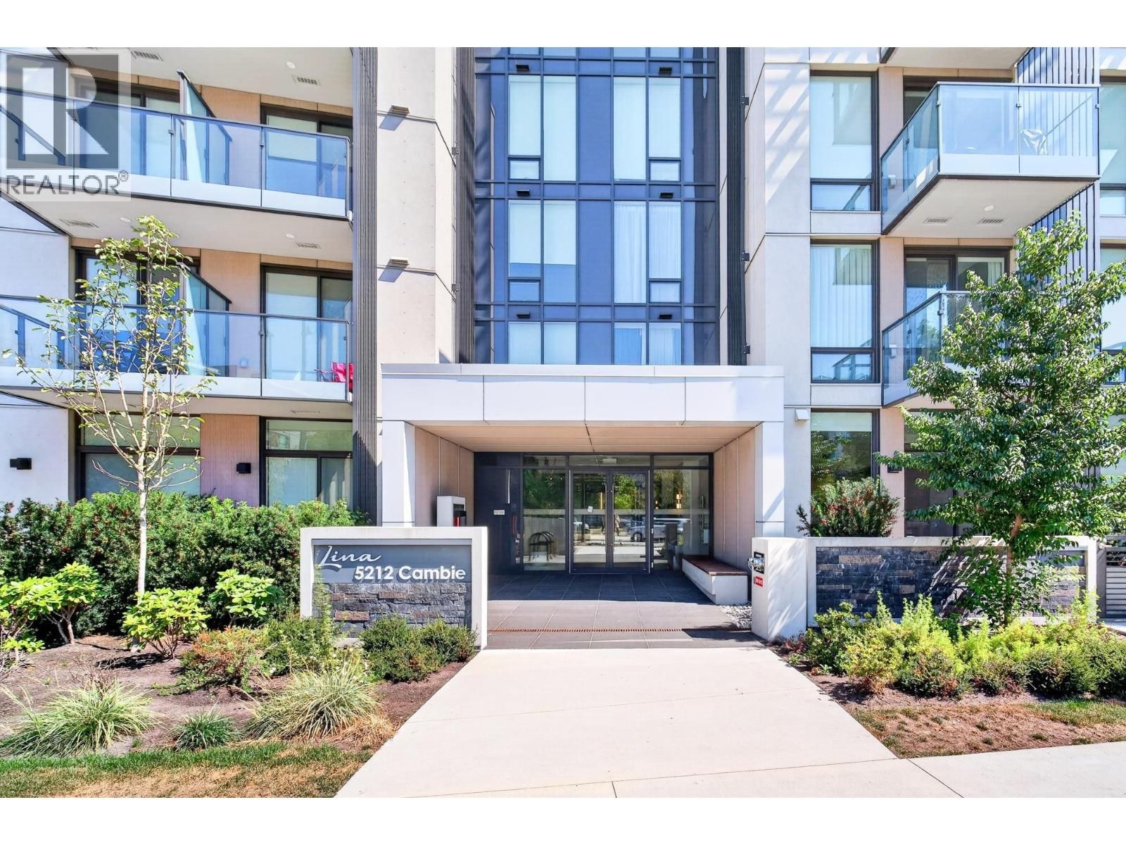 5212 CAMBIE Street, Vancouver, British Columbia V5Z 2Z7