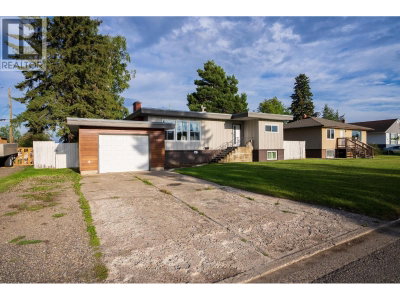 1054 HARPER Street | Prince George British Columbia | Slide Image Two