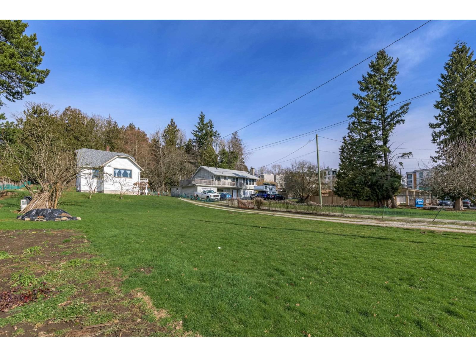 19957 68 Avenue, Langley, British Columbia V2Y 2W5