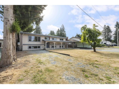 2170 WILDWOOD Street | Abbotsford British Columbia | Slide Image Two
