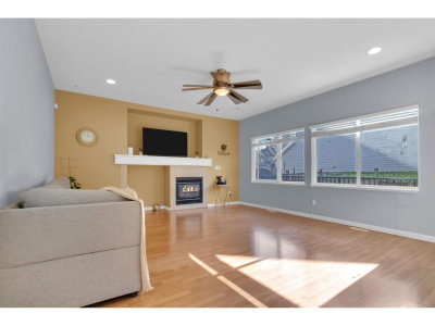 16528 59A Avenue | Surrey British Columbia | Slide Image Ten