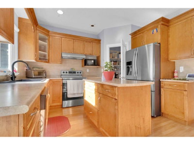 16528 59A Avenue | Surrey British Columbia | Slide Image Fifteen