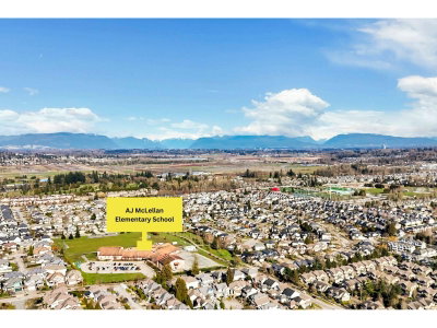 16528 59A Avenue | Surrey British Columbia | Slide Image Eight